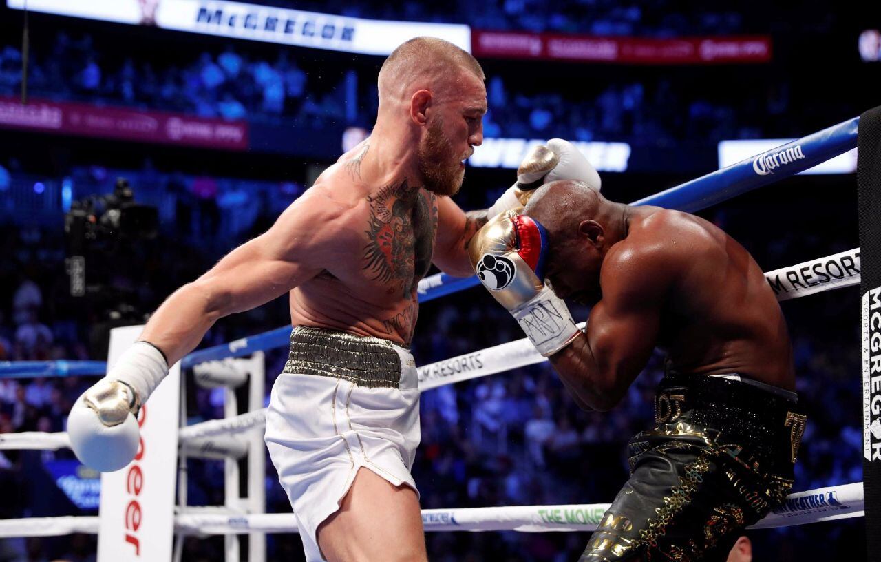 Floyd Mayweather noqueó a Conor McGregor en el combate del año.