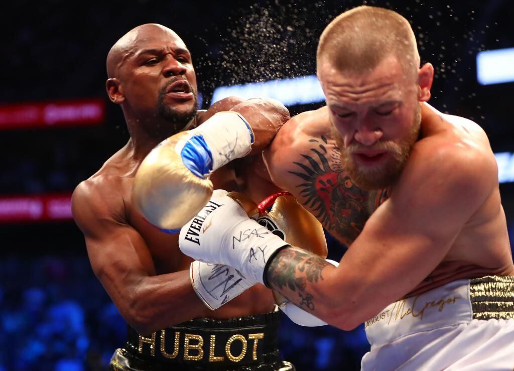 Floyd Mayweather noqueó a Conor McGregor en el combate del año.