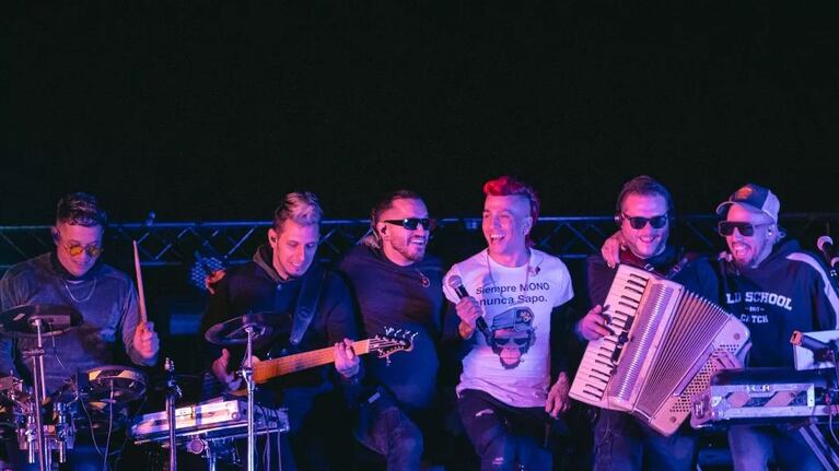 Foto: Facebook oficial de Monada