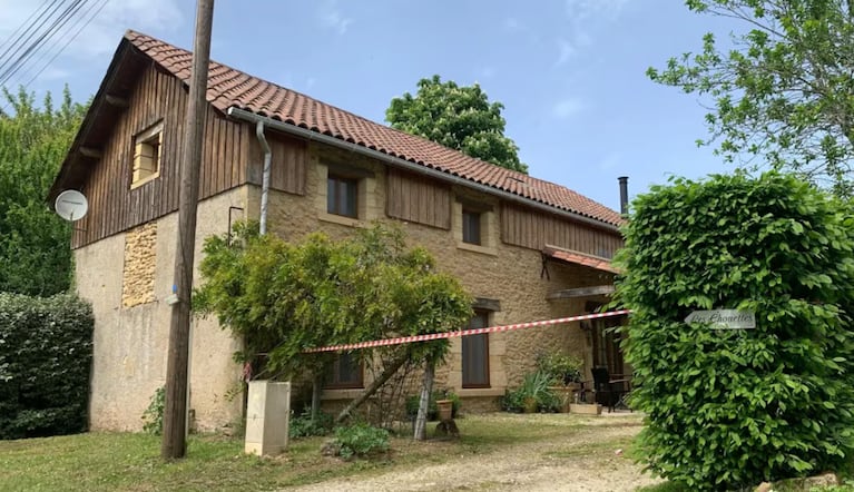 Francia: asesinaron a una mujer a puñaladas y detuvieron a su amiga por el aberrante crimen
