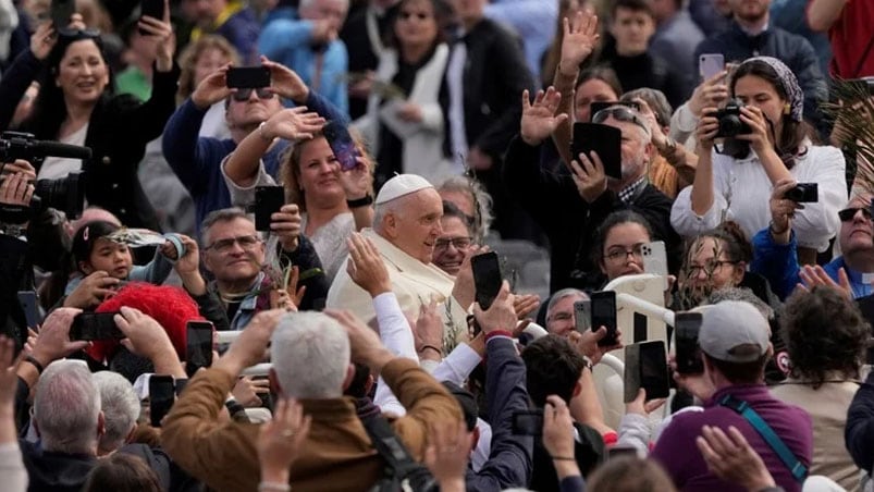 Francisco se reencontró con los fieles en la plaza de San Pedro. 