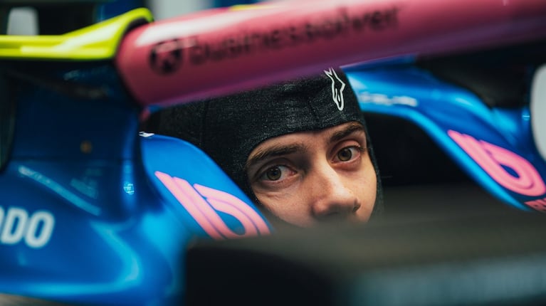 Franco Colapinto larga desde boxes. Foto: X@AlpineF1Team.