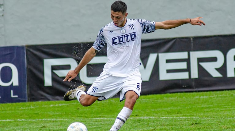 Franco Pardal hizo su debut en la Primera de Tristán Suárez en abril de este año, en un partido ante Quilmes. (Foto: francopardal2/Instagram).