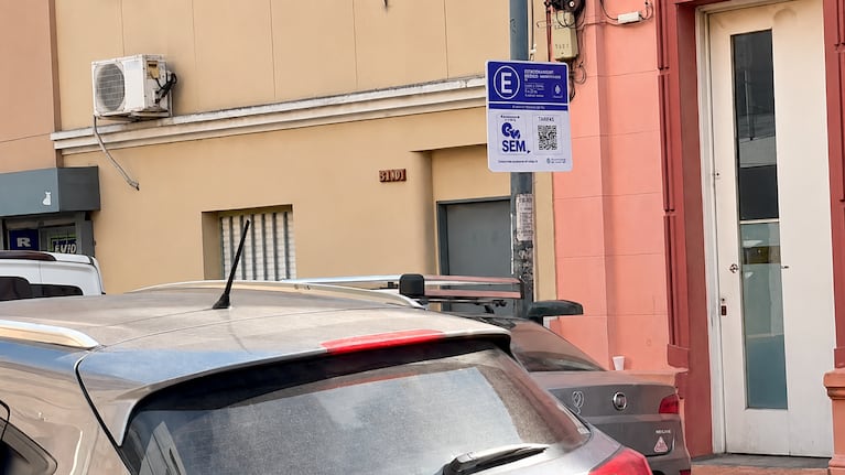 Frentistas pueden gestionar la exención del pago de estacionamiento.