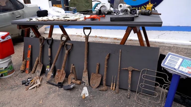 Frustraron un “robo del siglo”: así era el túnel que cavaron para intentar asaltar un banco