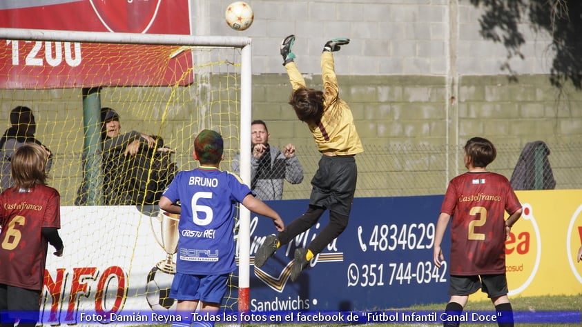 Fue un domingo repleto de fútbol en estado puro y solidaridad.