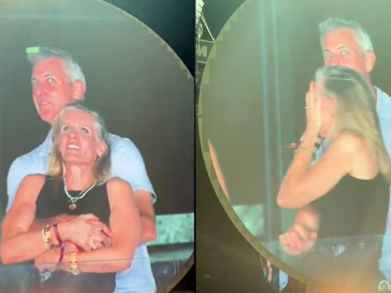 Fueron atrapados por la Kiss Cam.