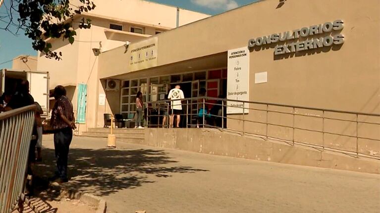 Fuerte demanda en los hospitales por los casos de dengue.