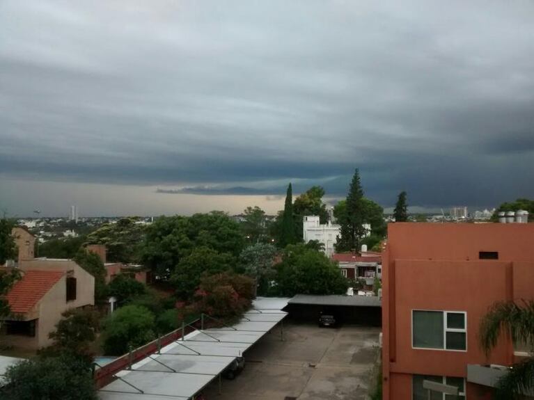 Fuerte temporal con lluvia y granizo en Alta Gracia