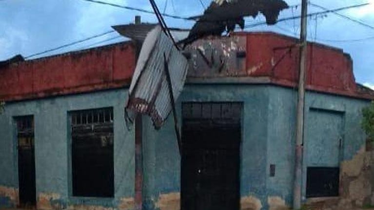 Fuerte tormenta en el sur de Córdoba: hubo destrozos en Huanchilla