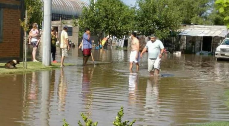 Fuerte tormenta en Jovita dejó casi 100 evacuados 