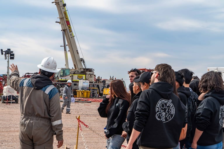 Fundación YPF reunió a más de 300 becarios en Vaca Muerta