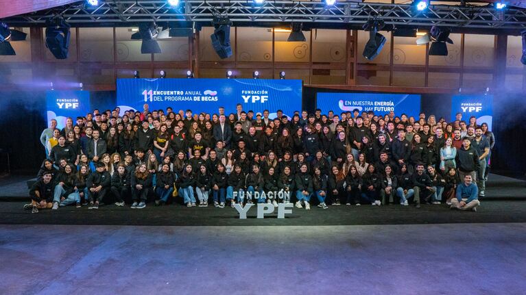 Fundación YPF reunió a más de 300 becarios en Vaca Muerta