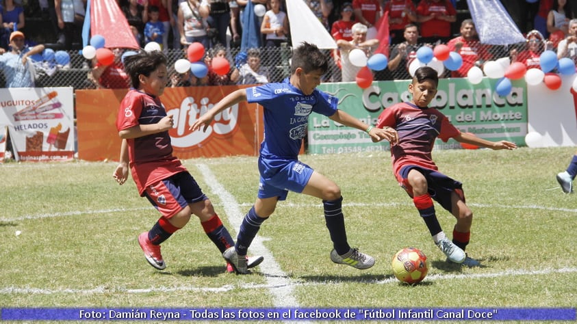 Fútbol Infantil coronó a Colonia Caroya campeón y a Espíritu Santo subcampeón.