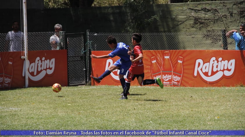 Fútbol Infantil coronó a Colonia Caroya campeón y Espíritu Santo subcampeón.