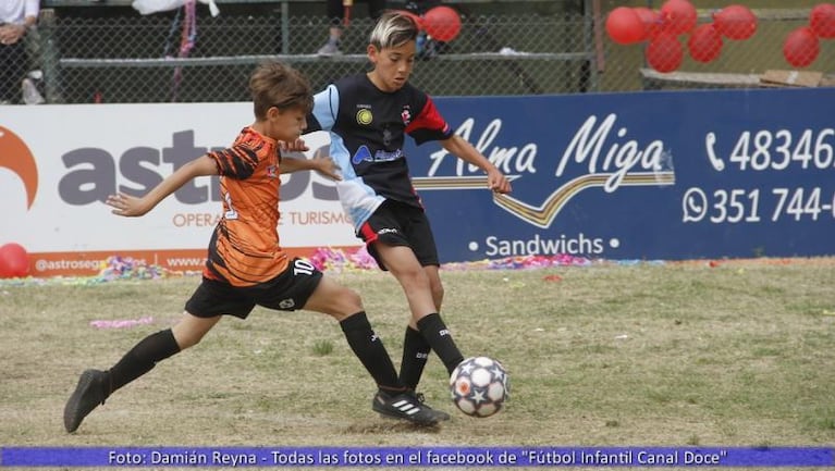 Fútbol Infantil: festejos y goles para mamá