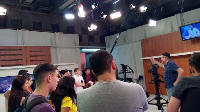 Futuros periodistas deportivos del Instituto Superior Mariano Moreno estuvieron de visita.