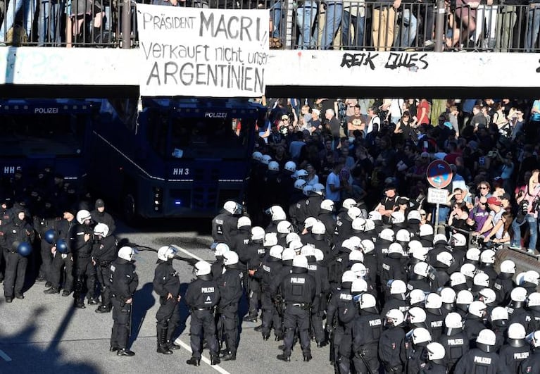 G20: graves incidentes y reunión suspendida para Macri