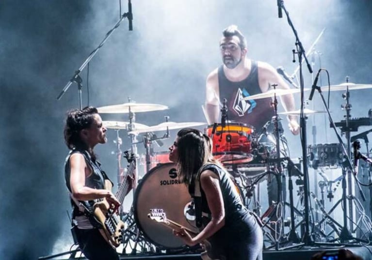 Gabriel Pedernera tocando con Eruca Sativa