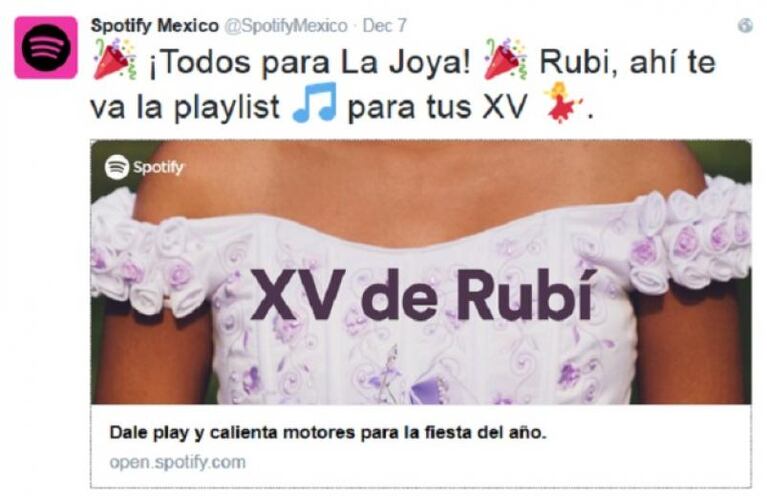 Gael García Bernal se sumó al cumpleaños de Rubí
