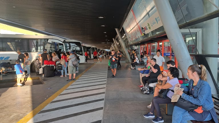 Garantizan el funcionamiento del transporte interurbano en Córdoba.