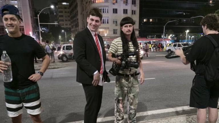 Gaspi junto a Oliver Tree horas antes de la tragedia aérea.