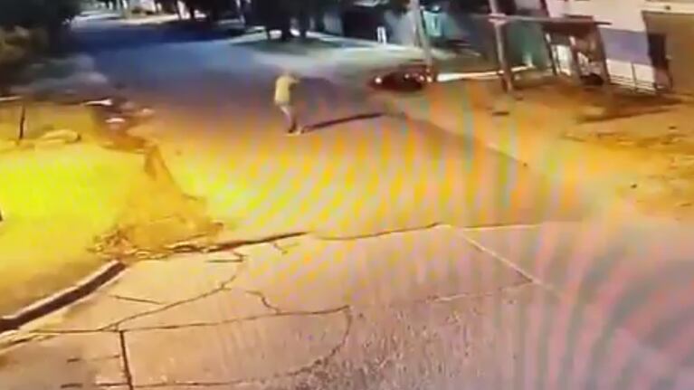 Gendarme mató a un motochoro e hirió a otro ladrón.
