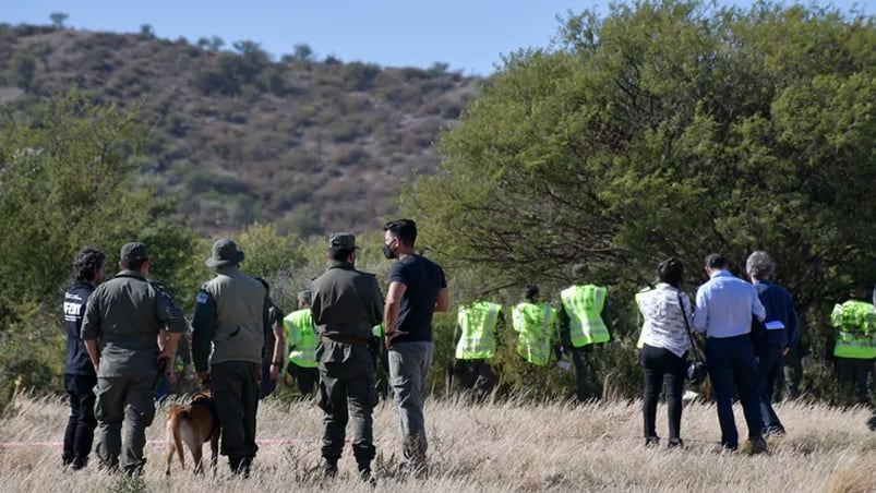 Gendarmería realiza la búsqueda en un área de 60 hectáreas. Foto: gentileza El Diario de la República.