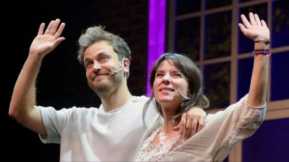 Gimena Accardi y Andrés Gil recibieron la ovación del público y se mostraron emocionados tras su actuación inmediata al escándalo que los vinculó sentimentalmente.