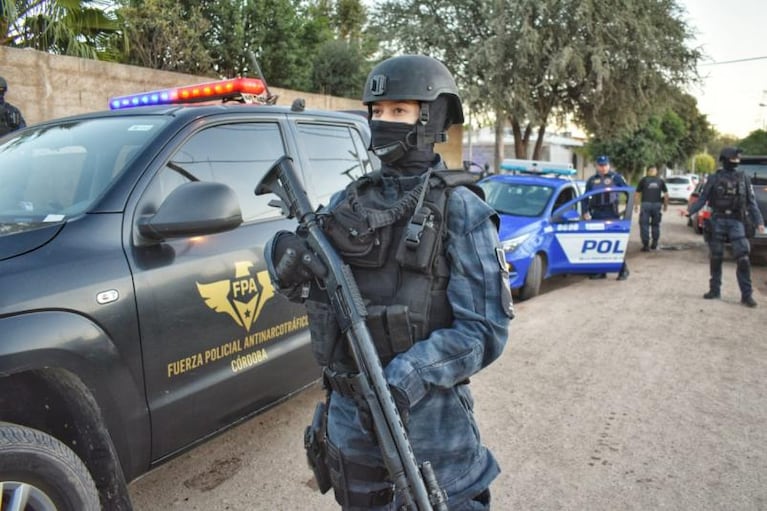 Golpe antinarco en Córdoba: 14 detenidos en 12 allanamientos simultáneos