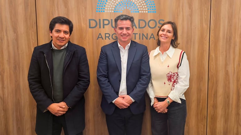 Gonzalo Roca y Laura Soldano junto a Gabriel Bornoroni.