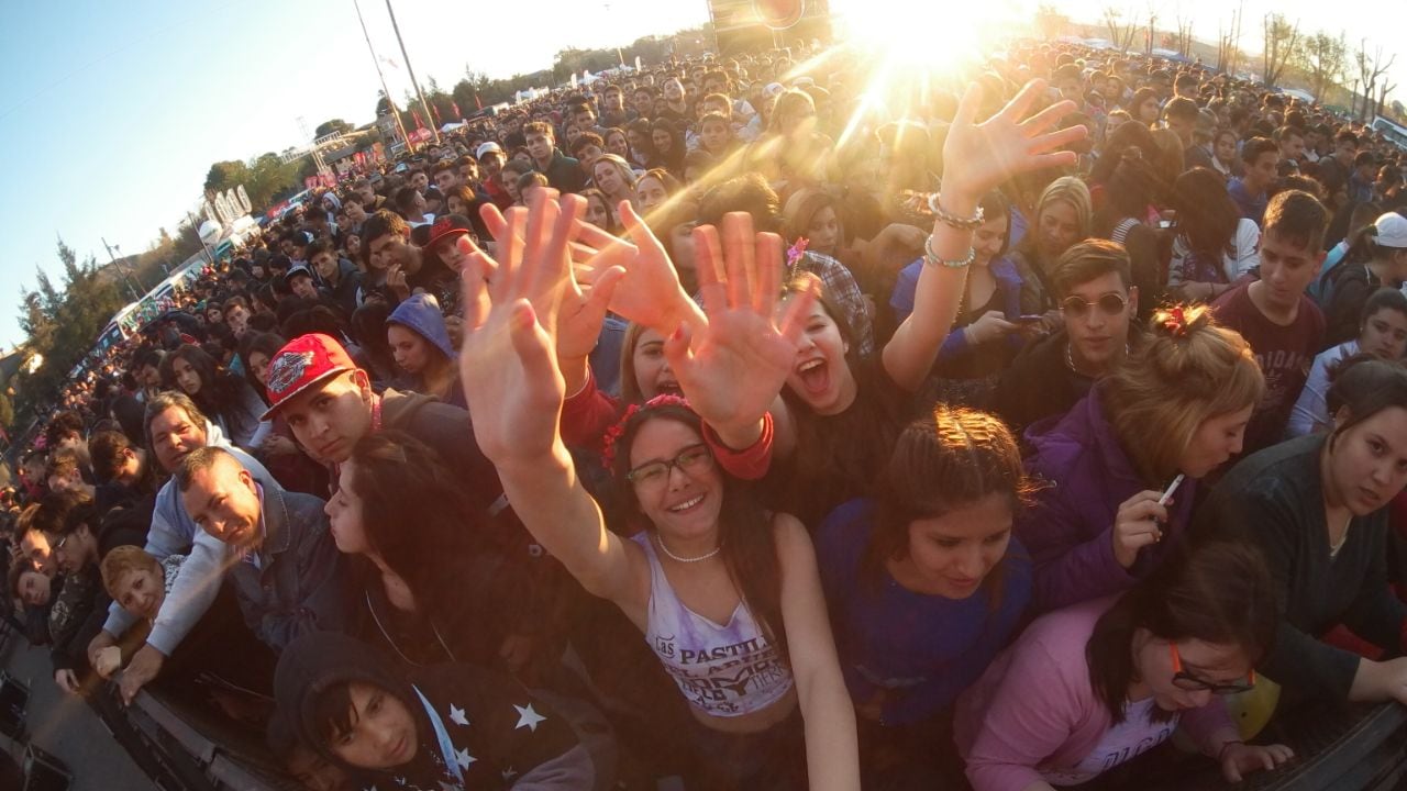 Grandes y chicos disfrutan del día en el Parque de Asistencia. Foto: Lucio Casalla / ElDoce.tv