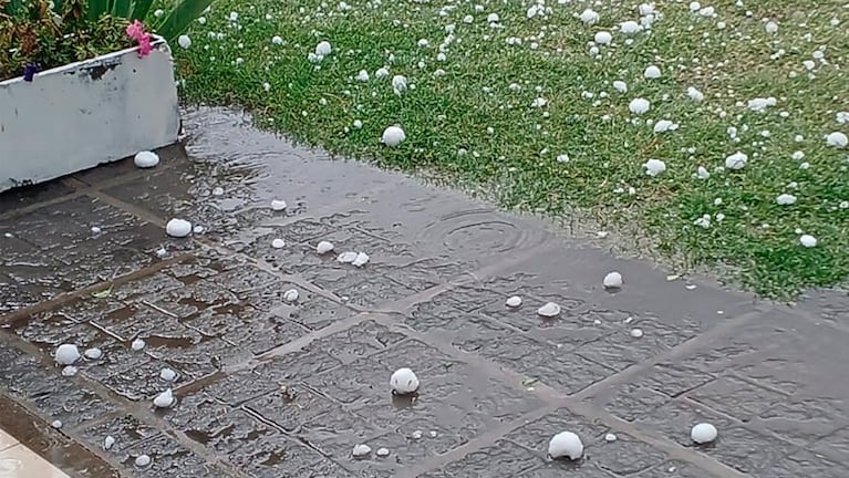 Granizo en la zona rural de San Joaquín, en el sur de Córdoba. Foto: Diario Digital.