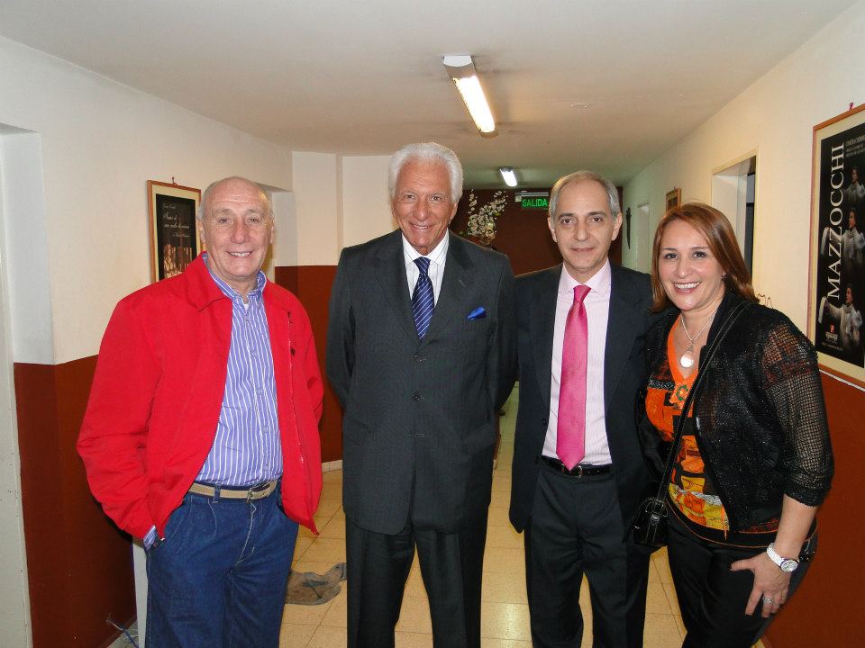 Gustavo Tobi junto a Aldo Guizzardi, Carlos Sabagh y Rebeca Bortoletto