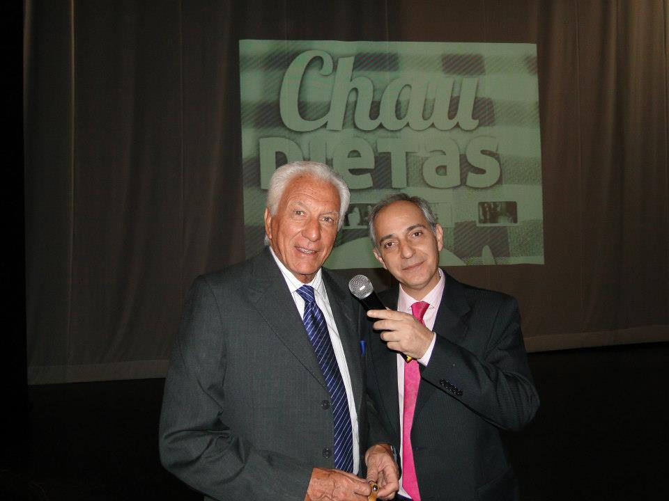 Gustavo Tobi junto al Dr. Carlos Sabagh.