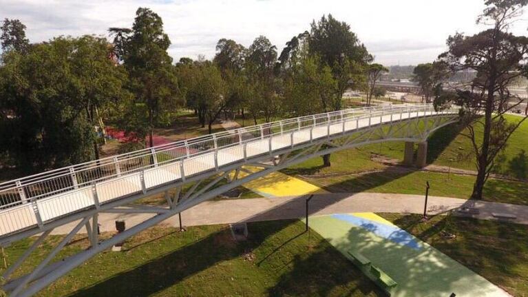 Habilitaron dos puentes peatonales en el nuevo tramo de circunvalación.