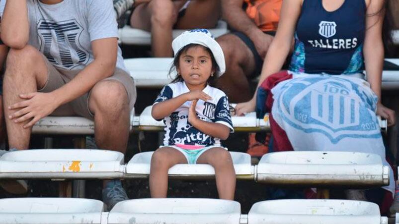 Habrá casi cinco mil hinchas de la T en el estadio de Palestino. Foto: Lucio Casalla / ElDoce.tv