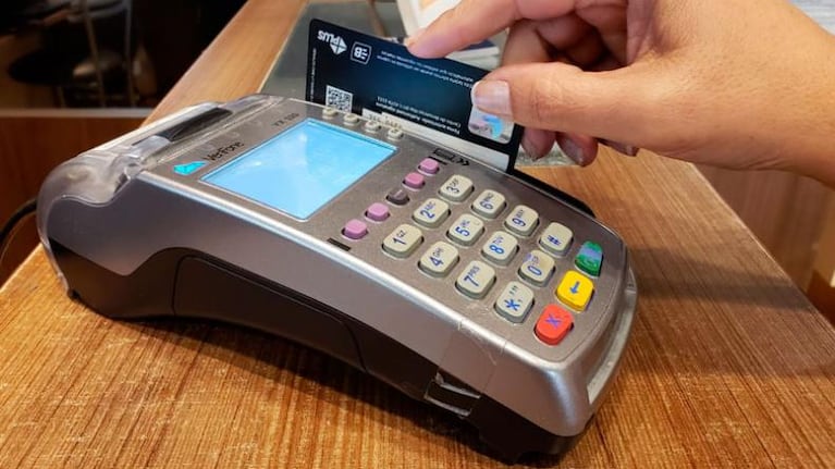 Habrá reintegros con la compra de tarjetas de débito hasta junio del 2023