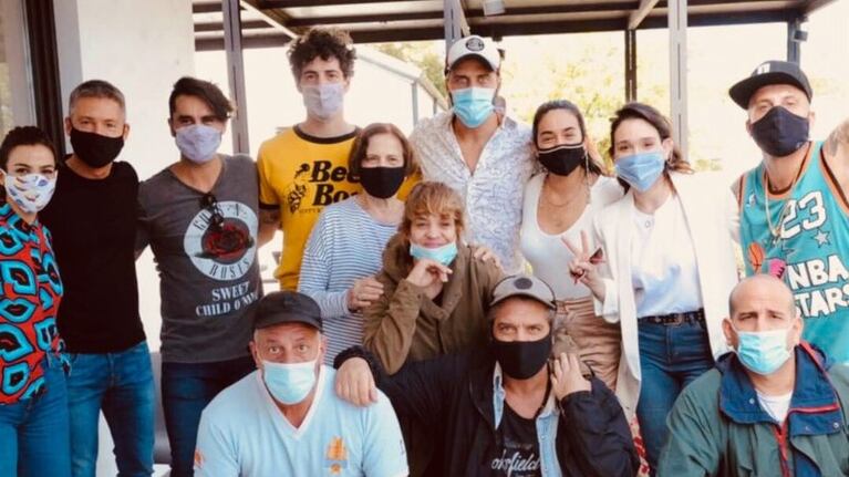 Hace 10 días comenzaron las grabaciones de La 1-5/18 con protocolos establecidos. Foto: Twitter: @Lovexlareina__.