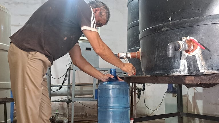 Hace cuatro años que no hay agua potable en la localidad. Foto: Juan Pablo Lavisse / El Doce.