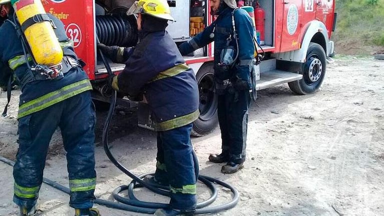 Hallaron a un matrimonio calcinado en una casa de La Para