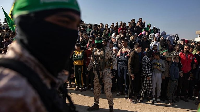 Hamas entregaría las armas.