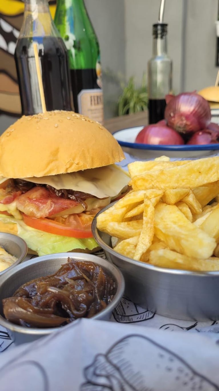 Hamburguesa "Tunga tunga", con tonada cordobesa