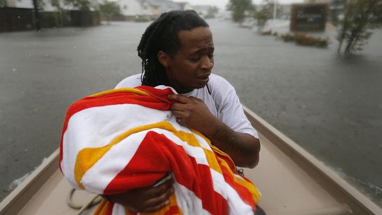 Harvey volvió a tocar tierra y esperan que se debilite