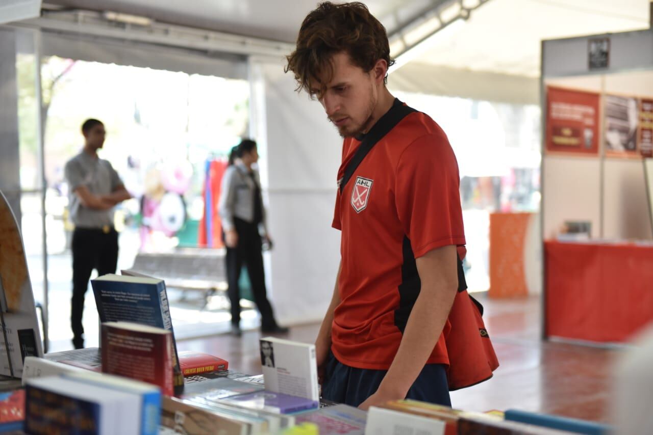 Hasta el 23 de septiembre se podrá visitar en la Plaza San Martín y Cabildo. Fotos: Lucio Casalla / ElDoce.tv