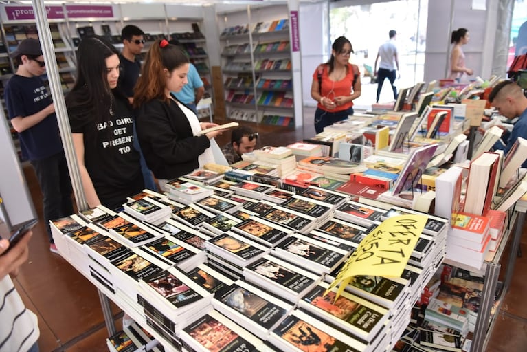 Hasta el 23 de septiembre se podrá visitar en la Plaza San Martín y Cabildo. Fotos: Lucio Casalla / ElDoce.tv