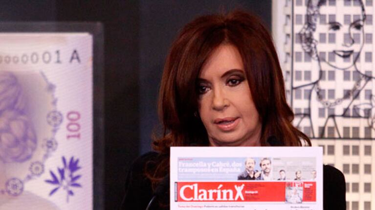 Hasta el horóscopo de Clarín es cuestionado por los kirchneristas.