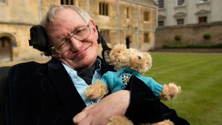 Hawking padecía ELA, pero la enfermedad no frenó su genio.