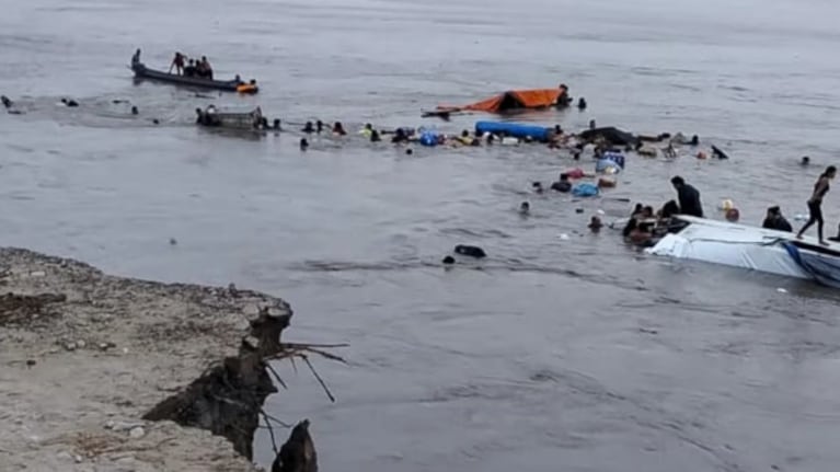 Hay al menos 12 muertos y 30 desaparecidos.