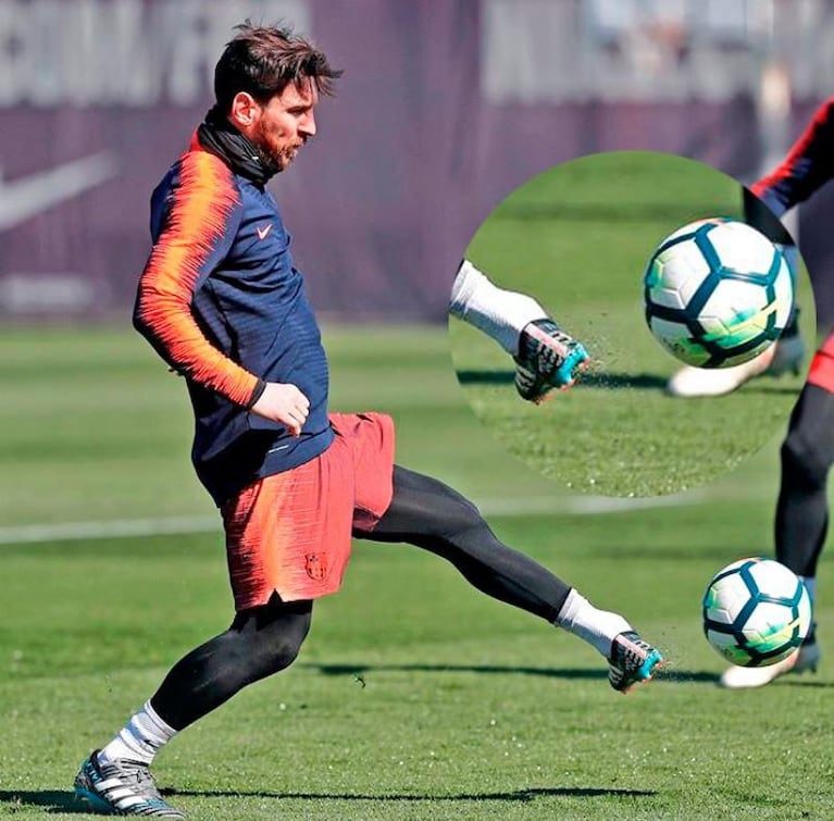 Hay algo raro en ese pie: la foto de Messi que es furor en las redes